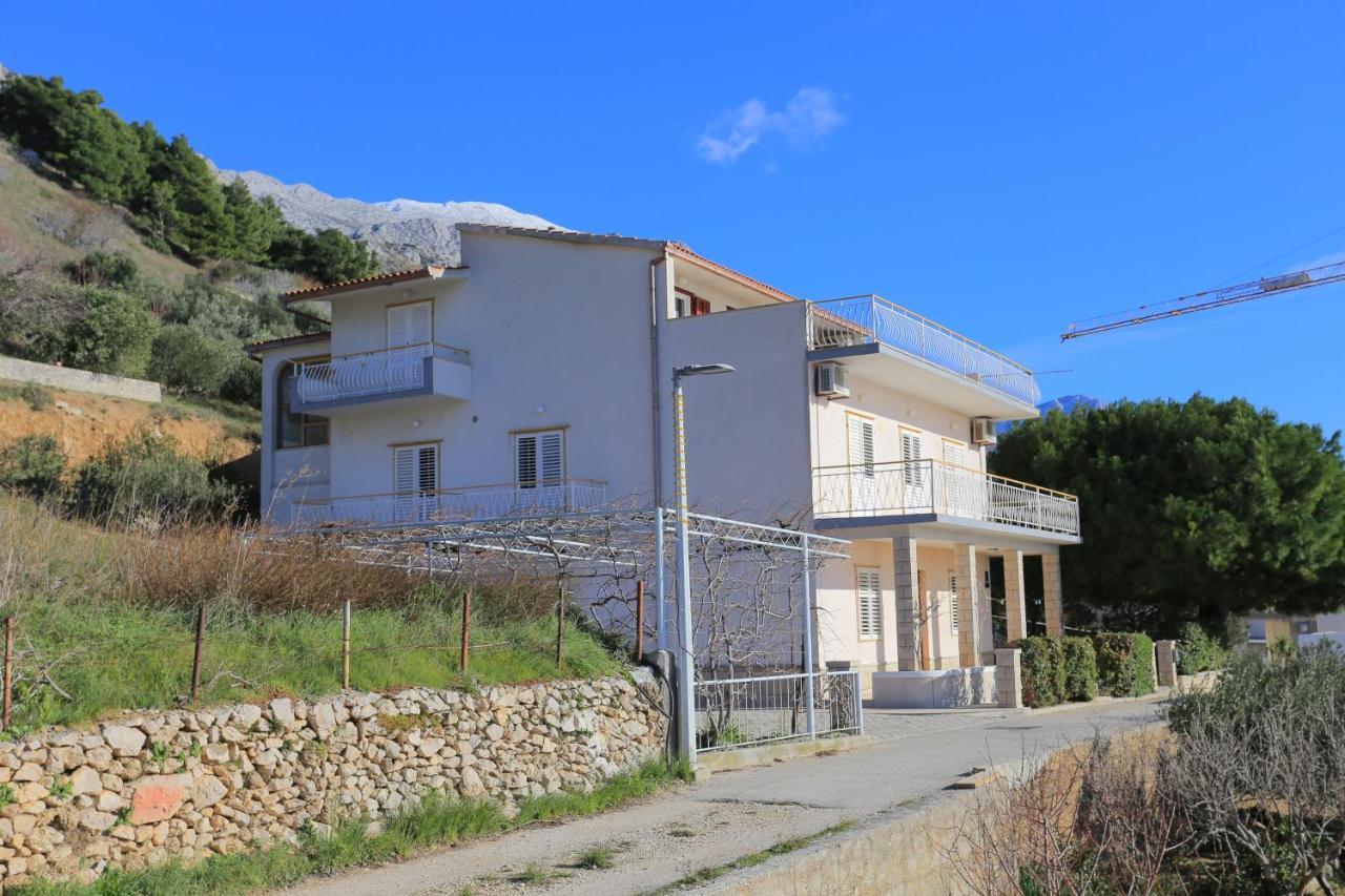 Apartments With A Parking Space Brela, Makarska - 18495 Exteriér fotografie
