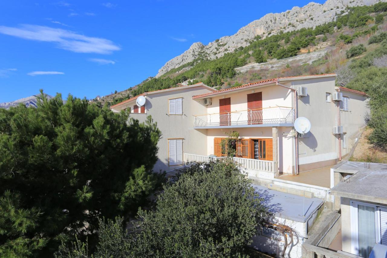 Apartments With A Parking Space Brela, Makarska - 18495 Exteriér fotografie